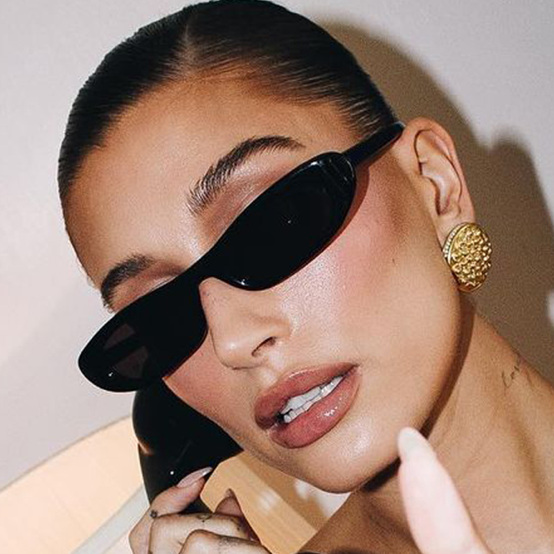 Vintage Fashion Brands - Małe owalne okulary przeciwsłoneczne damskie markowe